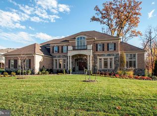 1135 Challedon Rd, Great Falls, VA 22066