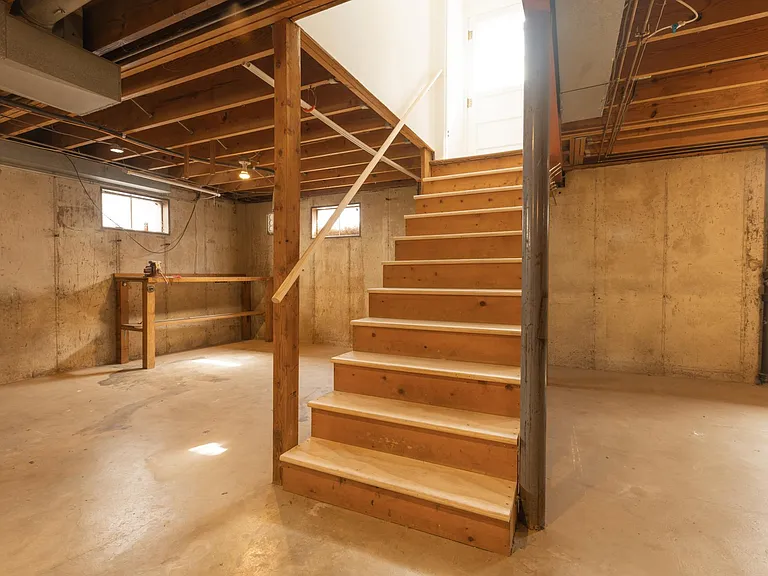 356 W Loretta Ave — Photo 26