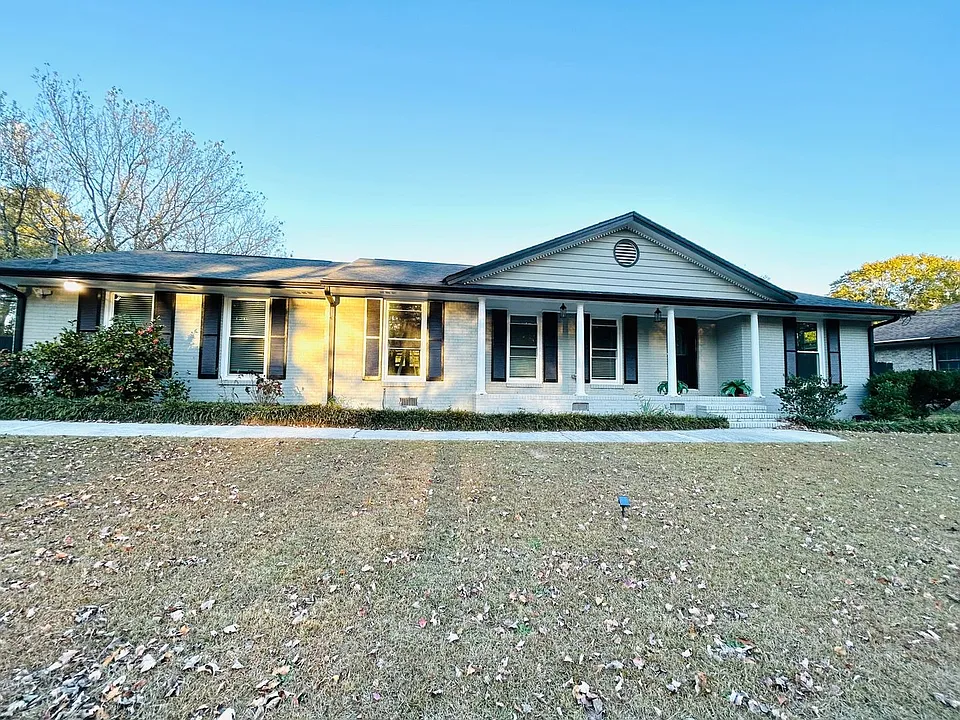 2664 Abington Dr