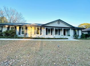 2664 Abington Dr, Snellville, GA