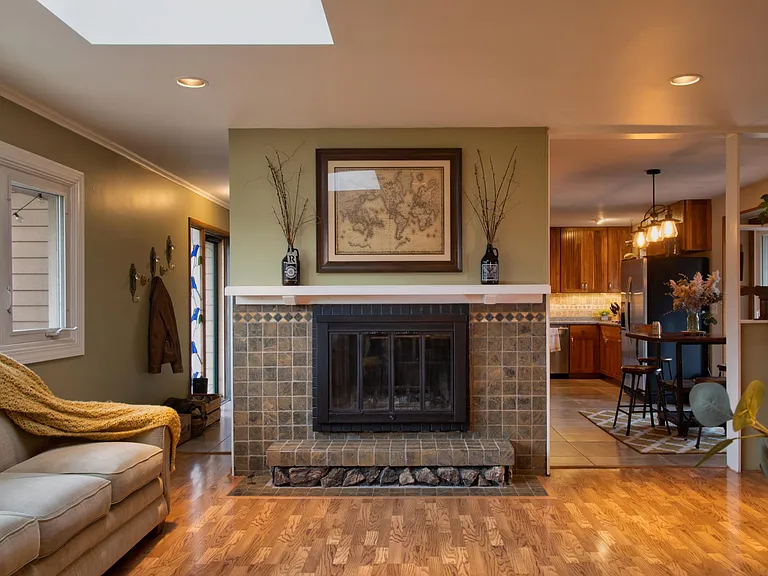 121 Mohawk Dr — Photo 5