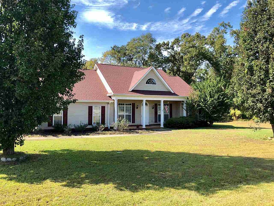 1st image of 110 Clover Hill Dr