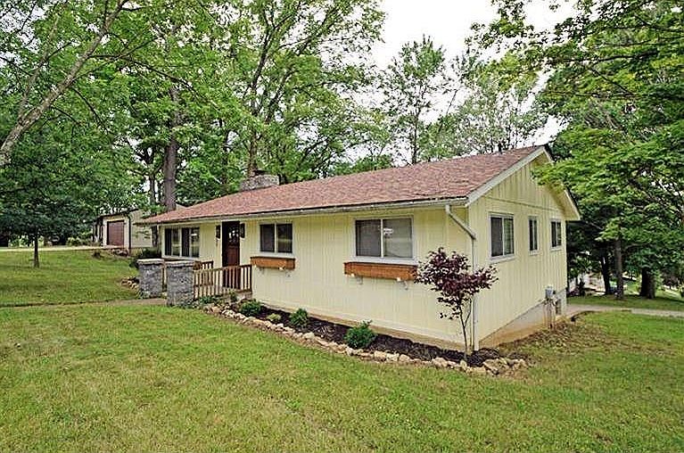 1st image of 21037 Crestview Ct