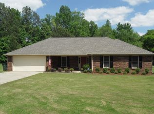1565 Old Railroad Bed Rd, Harvest, AL 35749
