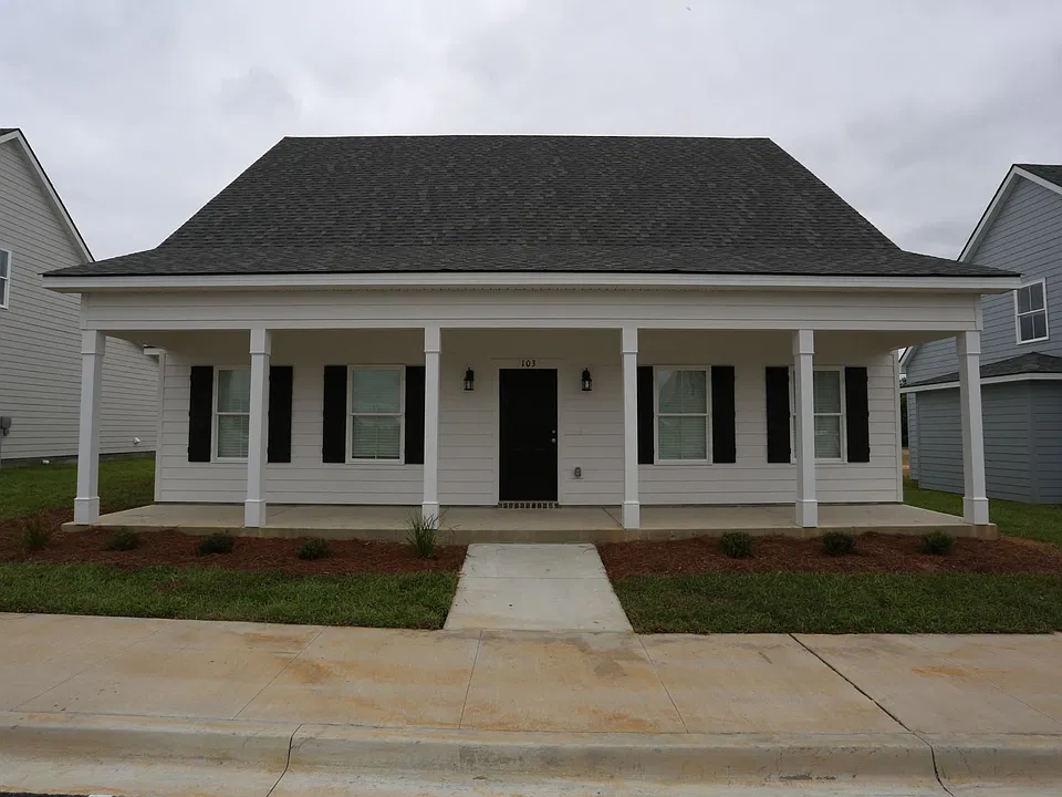 304 Broadway Ct