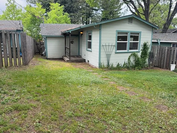 1090 Poplar Ave, Willits, CA 95490
