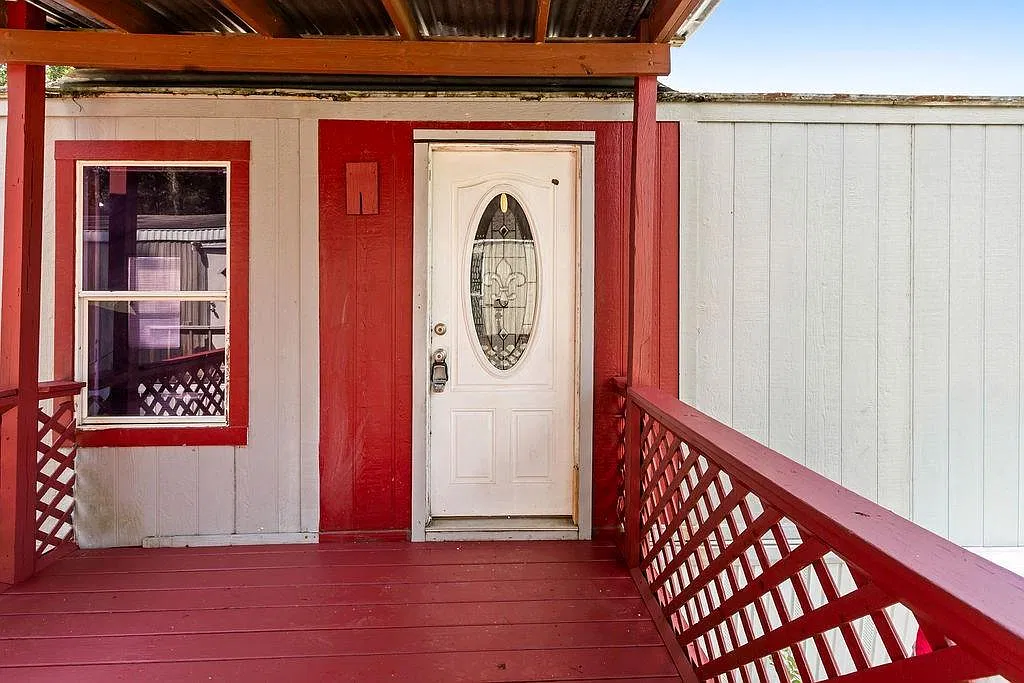 3 bed, 2.0 bath, 1216 sqft, $995 — Photo 3