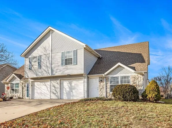 1100 SW Ephraim Dr, Grain Valley, MO 64029