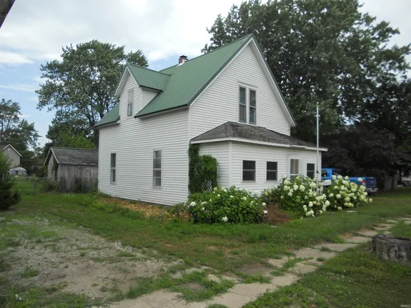 5828 N Main St, Uniondale, IN 46791