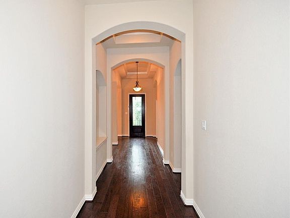3rd image of 35 Golden Orchard Pl