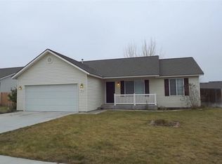 8612 Queensbury Dr, Pasco, WA 99301