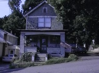 11 Lee Ave, Lake Hopatcong, NJ 07849