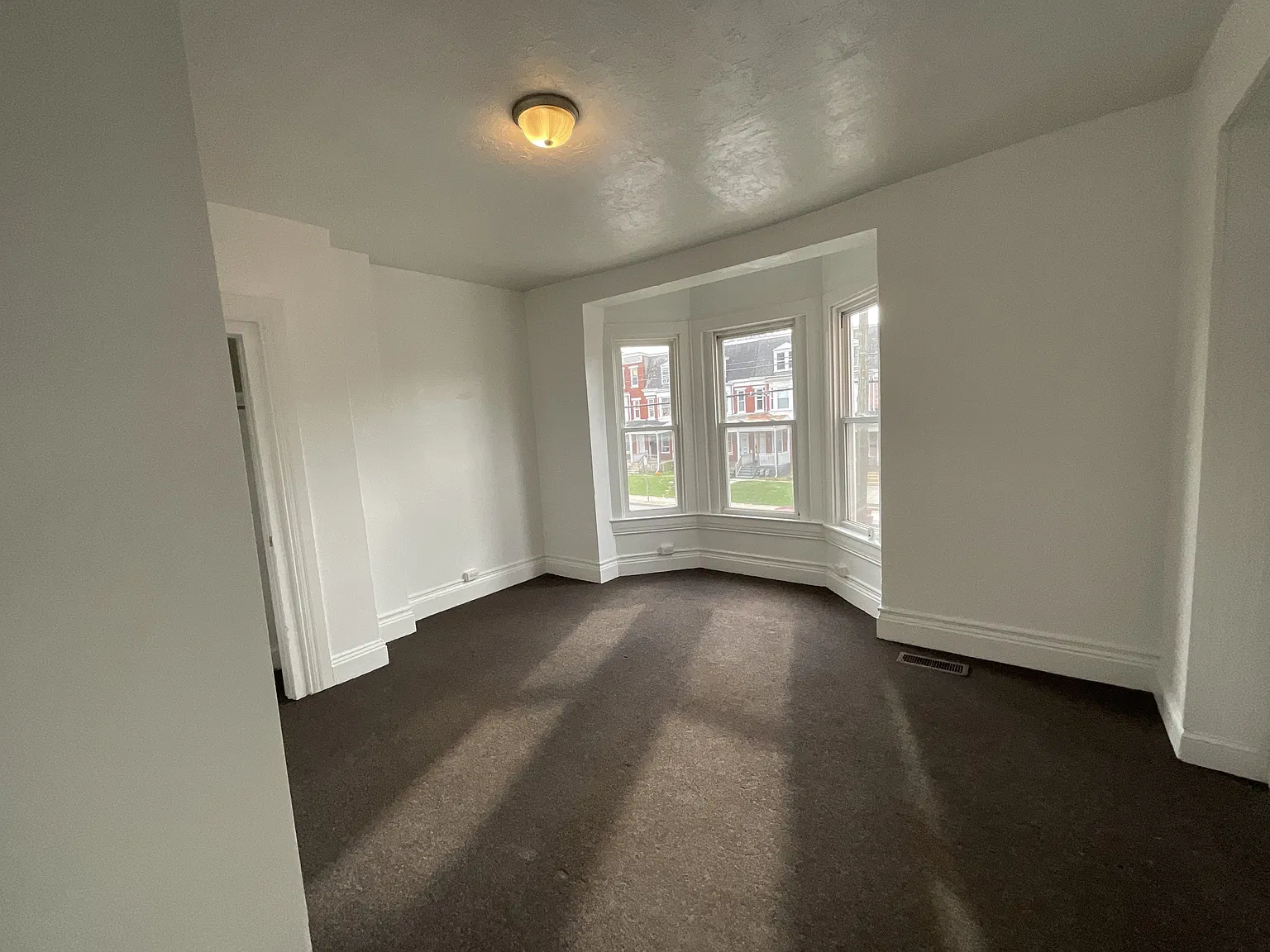 231 W Jackson St, York - 1 — Photo 4