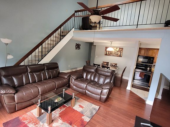 2nd image of 512 Aspen Dr Unit 512