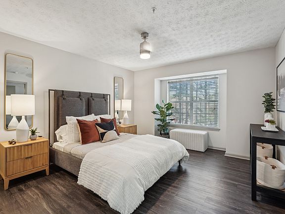 Spacious Bedroom at Gwinnett Pointe Apartments in Norcross, GA 30093