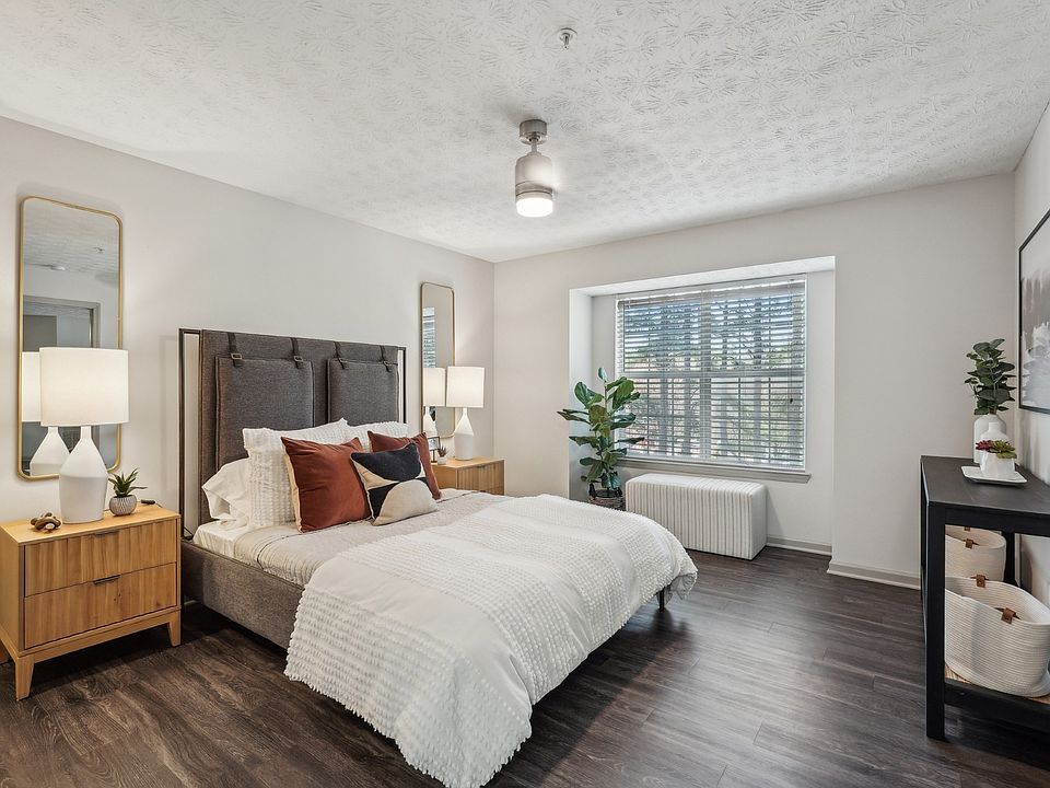 Spacious Bedroom at Gwinnett Pointe Apartments in Norcross, GA 30093