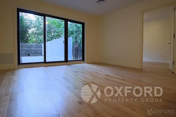 Rented by Oxford Property Group | media 20