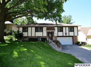 15011 Cedar Cir, Omaha, NE 68144