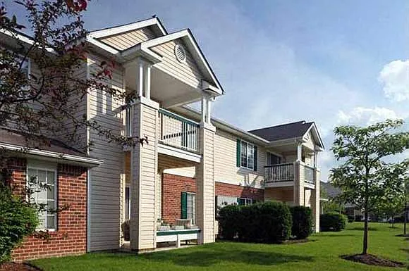 Windsor Oaks — Photo 3