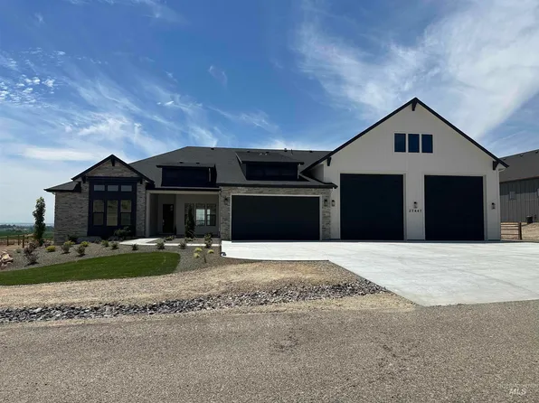 27447 Iron Horse Dr, Caldwell, ID 83607