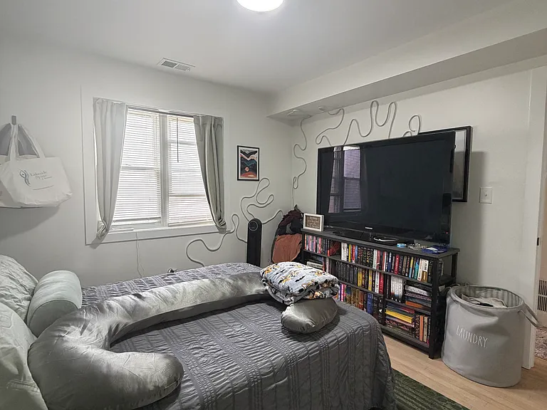 1756 W Rosehill Dr #1C — Photo 11