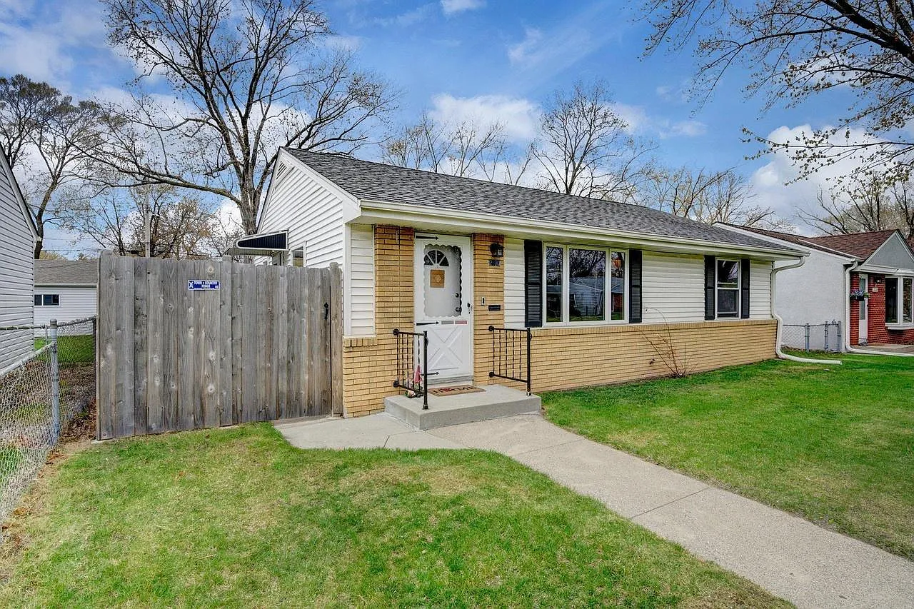2830 Sumter Ave S — Photo 1