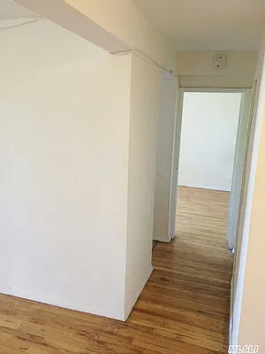 Rented by Prime Realty | media 7