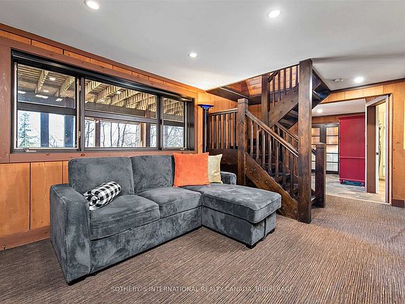 4th image of 146 Chamonix Cres