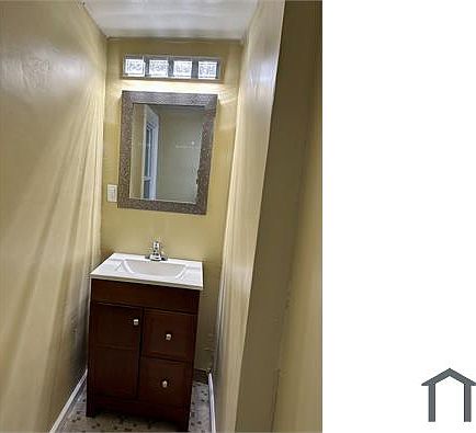 4th image of 89 Delmar St