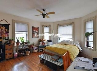 10 Ashton Pl #1A, Cambridge, MA 02138