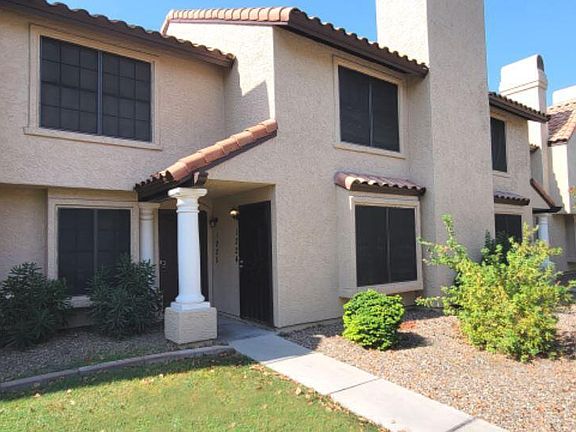 3rd image of 921 W University Drive #1224