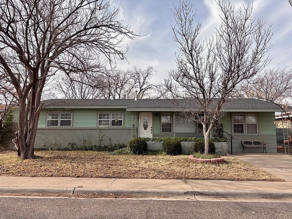 1st image of 803 NE 3rd St