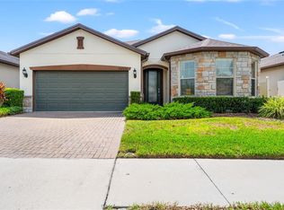 16326 Treasure Point Dr, Wimauma, FL 33598