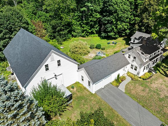 3rd image of 126 Summer Street