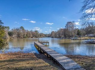 108 Pineridge Rd, Eutawville, SC 29048