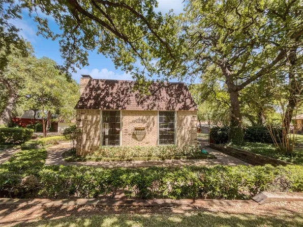 8809 Sylvan Ct, Fort Worth, TX 76120