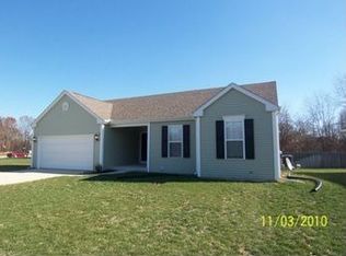 54796 Springfield Trace Dr, Osceola, IN 46561