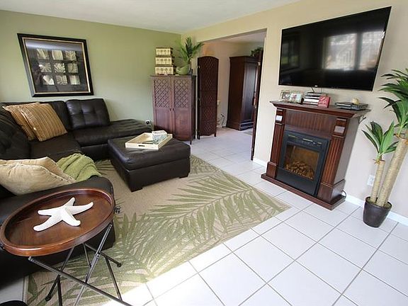 2nd image of 1834 Shore Dr S APT 7