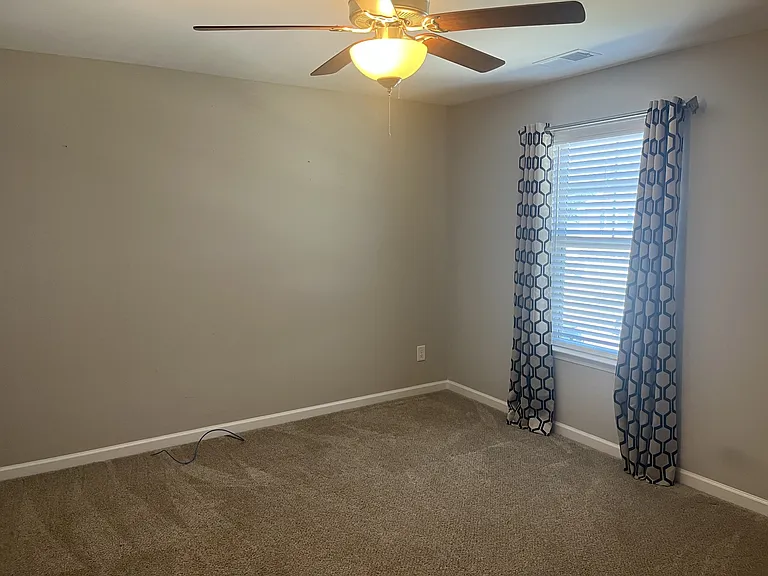 1055 Amber Hills Dr — Photo 13