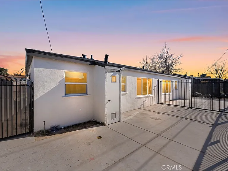 44945 Trevor Ave — Photo 16