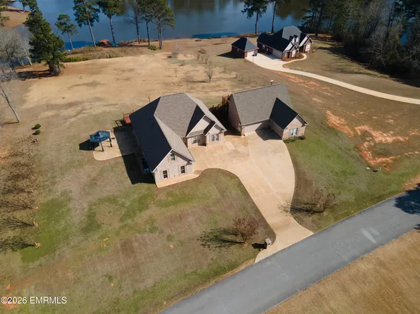 5297 Stonebriar Dr, Meridian, MS 39301