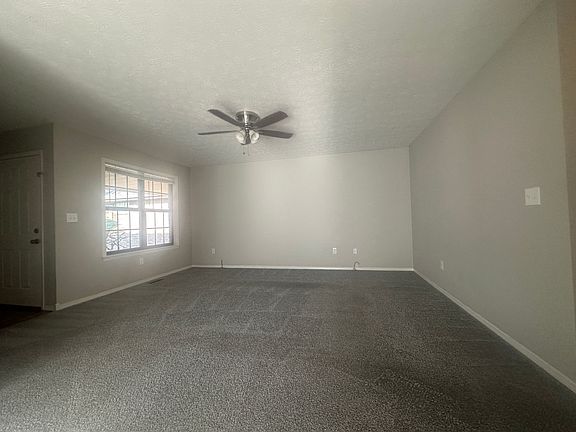3rd image of 2535 W Zack Ln APT A