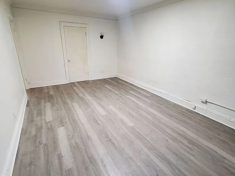 614 6th St. (12 Unit +2 Commercial) — Photo 11