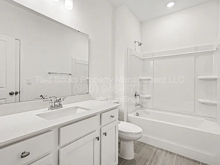 11026 Lochmere Rd — Photo 17