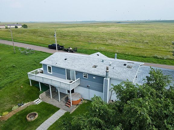 4th image of 40526 S Shore Rd
