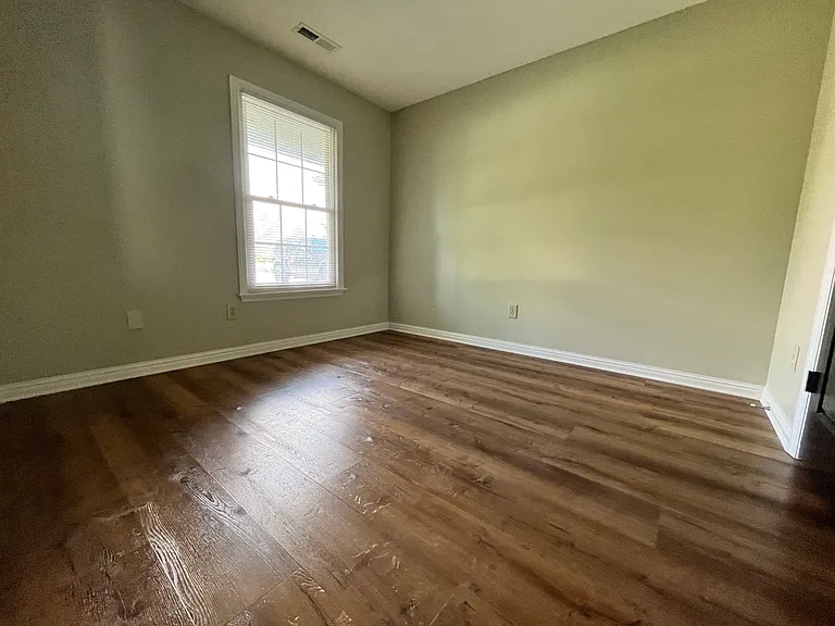 115 Sleepy Hollow Ln — Photo 19