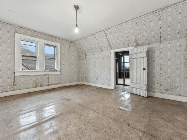 bridgeport-connecticut-448357353 picture