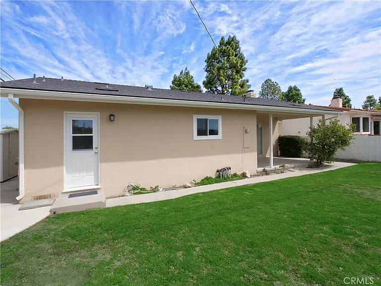 27665 Longhill Dr — Photo 18