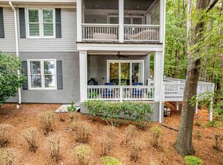 1001B Marina Cove Ln, Greensboro, GA