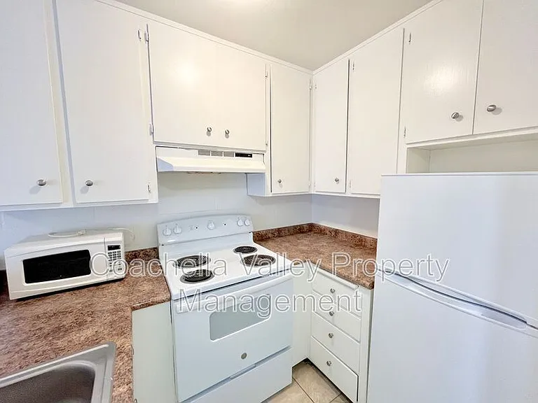 73600 San Gorgonio Way #10 — Photo 14